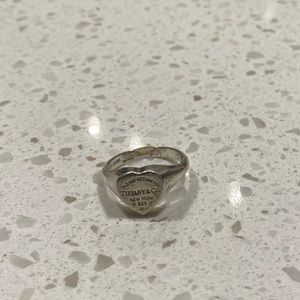 Return to Tiffany Heart Ring